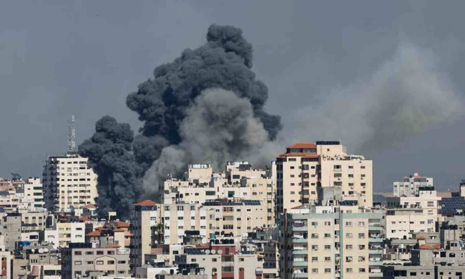 Israel's attacks on Gaza, the number of martyred Palestinians exceeded 900