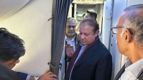 Nawaz Sharif reached Lahore by special plane