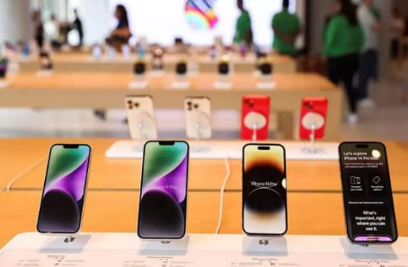 A sales manager took off with 53 iPhones on his first day on the job