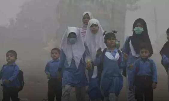 In Smog,Punjab,The Education Department Has Declared A Holiday On Saturday
