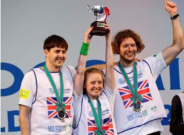 The First World Cup Of Garbage Collection, Britain Took The Field