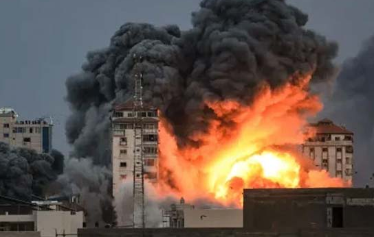 The Israeli army admits to 10,000 airstrikes on Gaza during 2 months