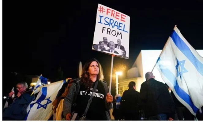 Thousands Of People Took To The Streets In Tel Aviv To Protest Against The Netanyahu Government
