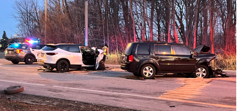 One person injured in vehicle collision in Etobicoke
