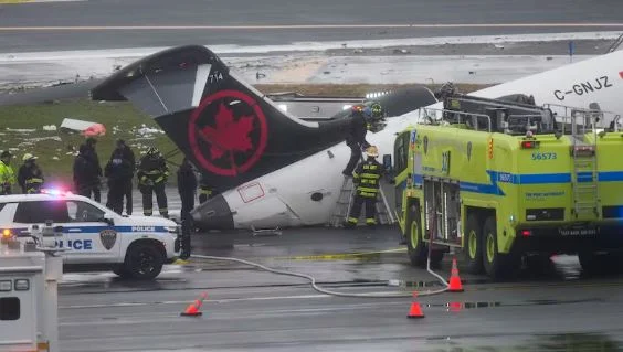 Air Canada Express plane involved in LaGuardia Airport crash