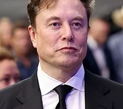 Elon Musk wealth increased by 320 billion dollars in one year