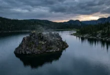 Mysterious floating island in British Columbia's Williston Reservoir