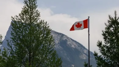Canadian flag amid discussion of defence planning and potential US military risks