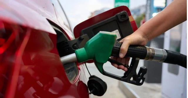 Gas prices expected to rise in Toronto and the GTA on Saturday
