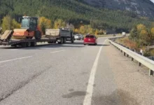 Popular Lac des Arcs viewpoint in Alberta’s Rocky Mountains facing possible closure over traffic safety concerns