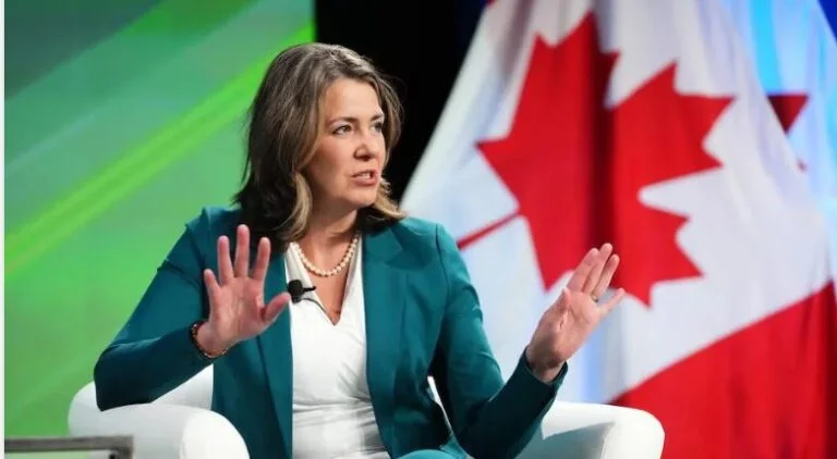 Alberta Premier Danielle Smith discussing the Pacific Link pipeline project and its expected economic and energy benefits for Alberta and Canada.