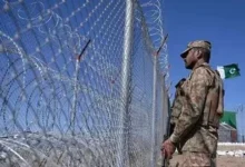 Pakistan Army soldier standing alert near the border amid Pakistan-Afghanistan security tensions
